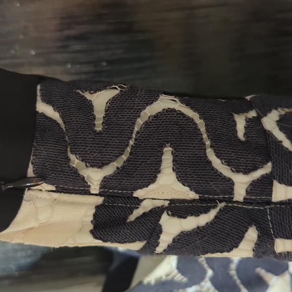 Gorgeous Midi Dress - Picture 6 of 10